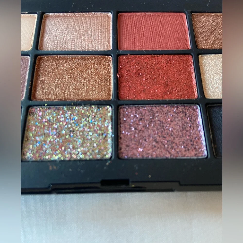 NARS INFERNO Eyeshadow gift ,give your love or yourself or your young princess